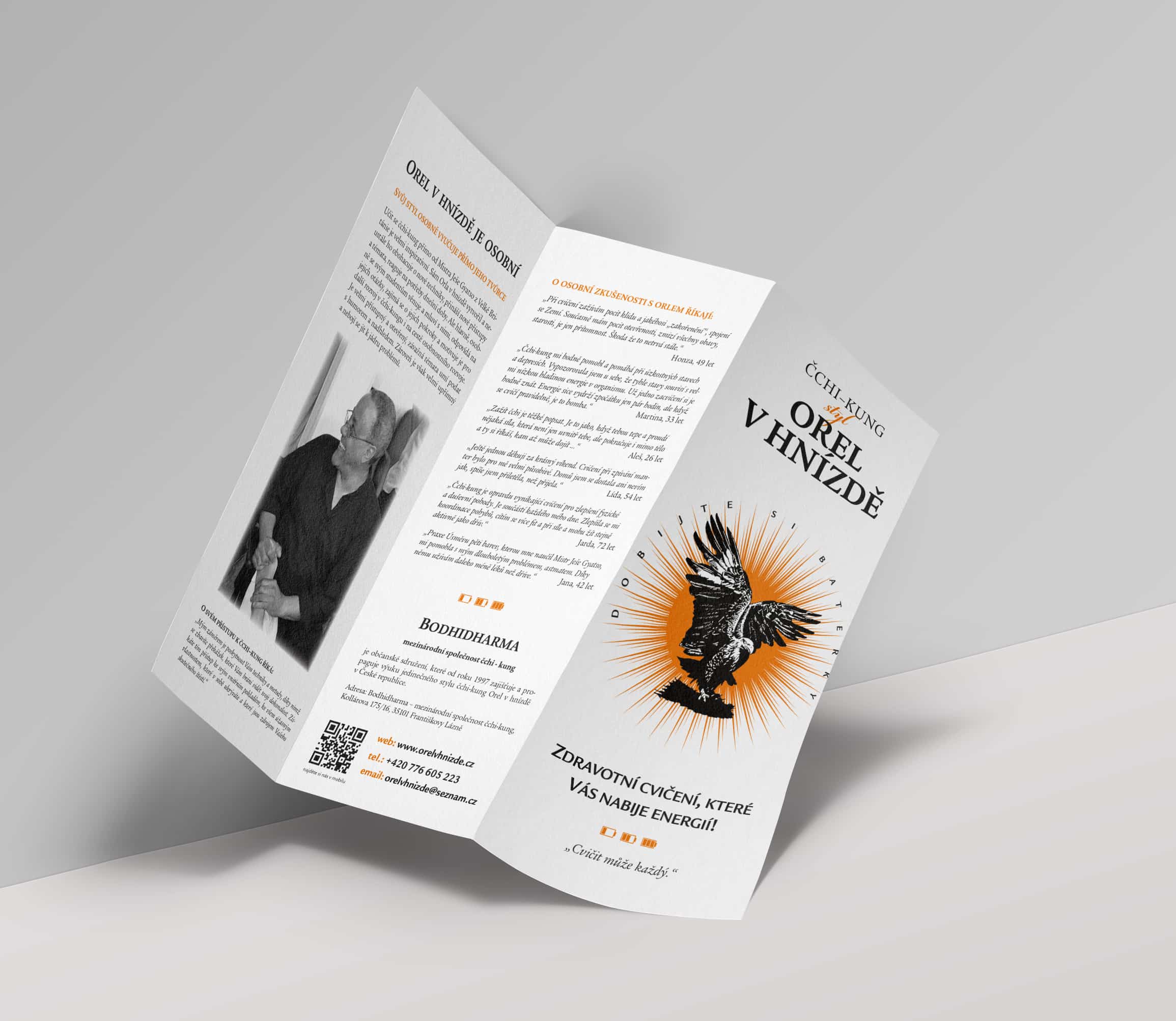 brozura-Tri-Fold-Mockup-Template-Vol8